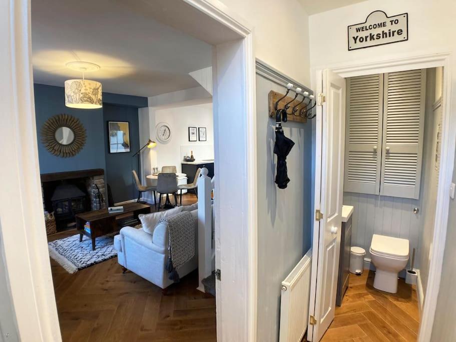 Cosy 2 Bedroom Cottage In Scarborough'S Old Town Exterior foto