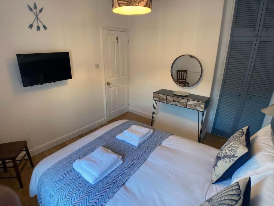 Cosy 2 Bedroom Cottage In Scarborough'S Old Town Exterior foto
